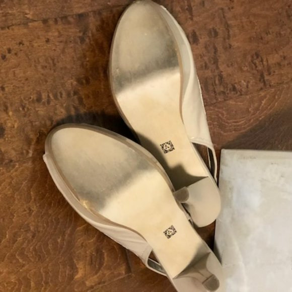 Anne Klein 9M Natural - Picture 4 of 5